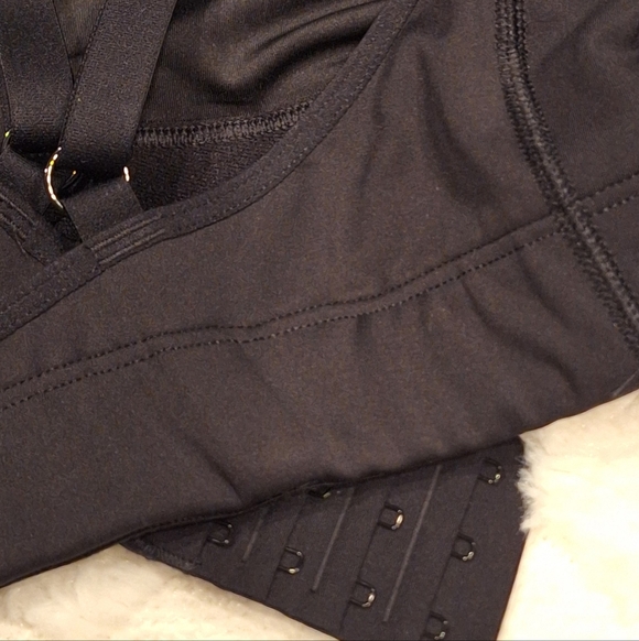 NWT-Savage X Fenty Black Sports Bra - Picture 7 of 14
